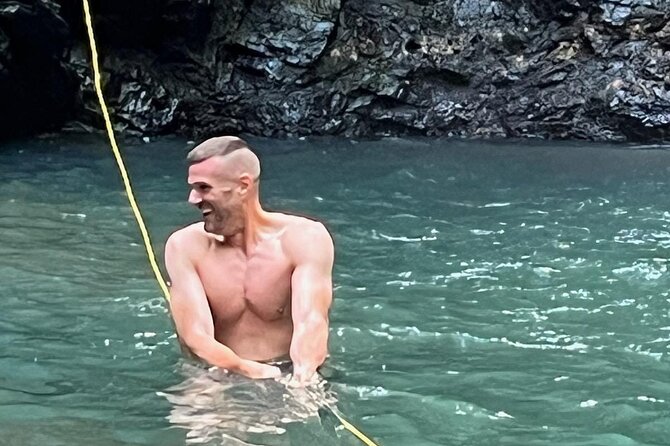 Avocat Waterfall and Beach Tour - Private touring, group size, and the price
