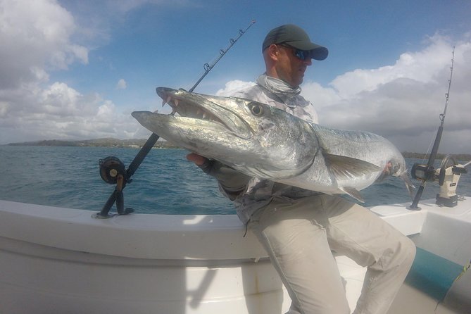 Deep Sea Fishing (Street Food and Beer Included) - Learning to fish without prior experience