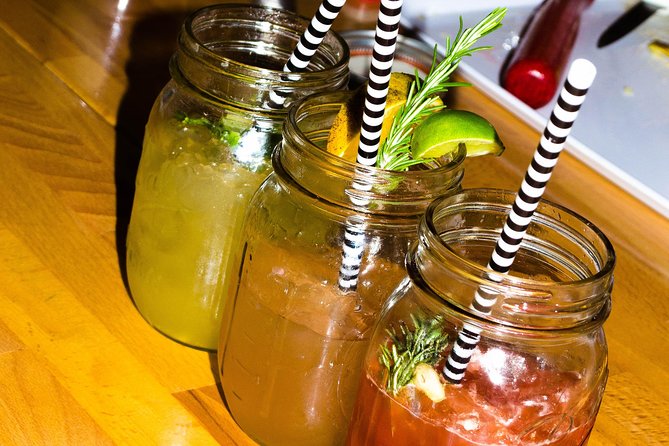 Live Steel Drums & Street Food Experience! - Why this short evening tour works