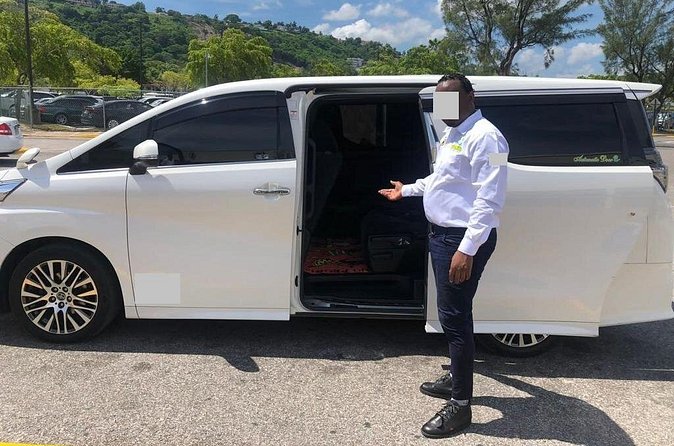 Port of Spain Airport (POS) to Port of Spain Round-Trip Transfer - What the return transfer adds