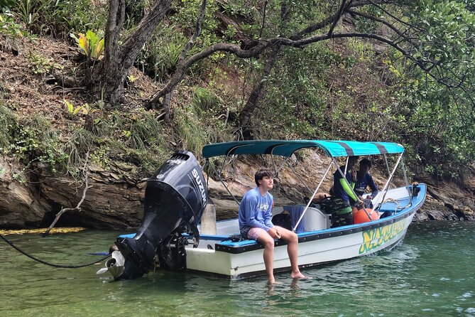 Snorkel, Spearfish & Seafood Adventure, Trinidad - Building a fire and cooking lunch on the sand