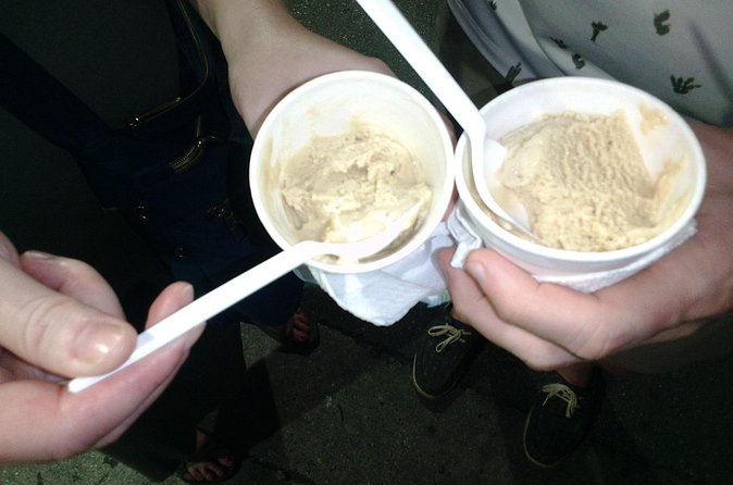 Street Food and a Taste of Trinidad Night life - What the guide adds to the meal