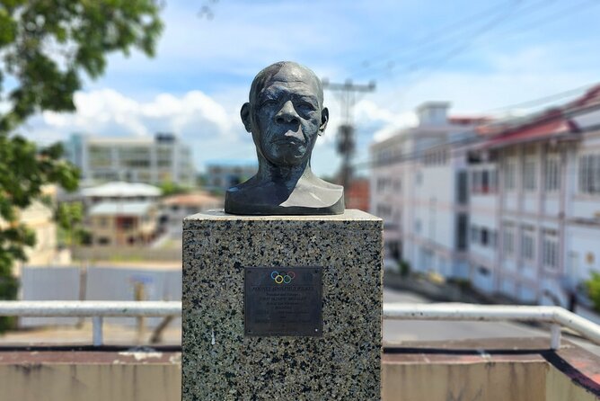 Tracing Ten Statues to a Los Iros Mud Volcano Experience - Debe turns the cultural lesson into lunch