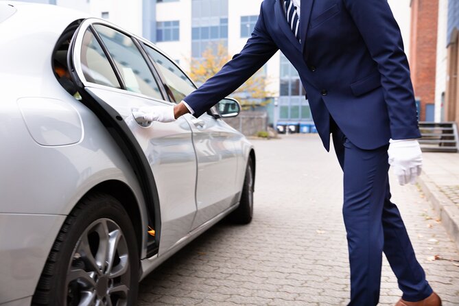 Trinidad Airport Transfer to Port of Spain Hotels - The 30 to 45 minute ride to Port of Spain