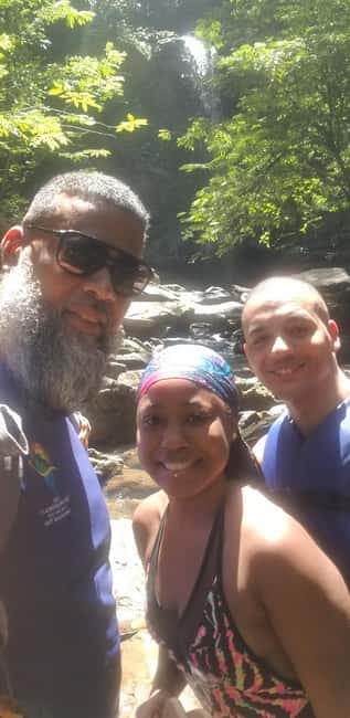 Trinidad: Avocat Waterfall and Maracas Bay Beach Tour - Swimming beneath Avocat Waterfall